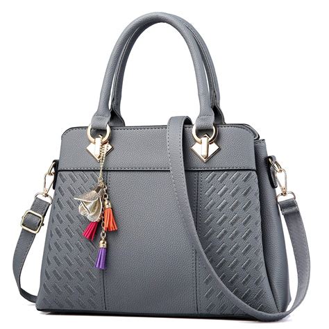 trendy inexpensive handbags for summer.